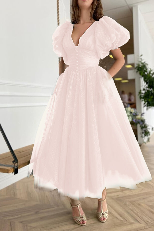 Vestido de festa verde escuro, manga curta, corte A, decote em V, tule, com bolsos