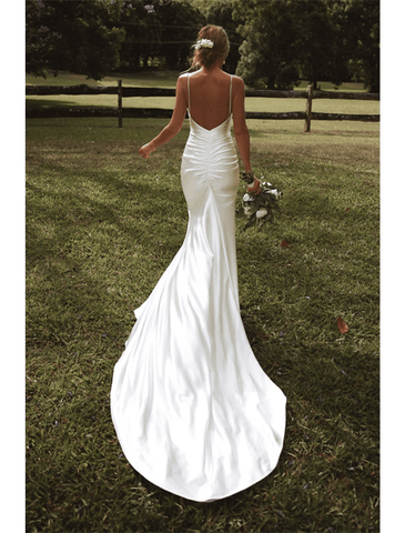 Hall Casual Brautkleider Hofschleppe Meerjungfrau / Trompete Ärmellos Spaghettiträger Schmuckhals Satin Mit Geraffte Schlitz Vorne