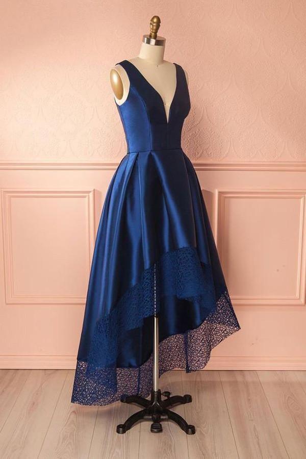 Vestido de Fiesta Azul Marino con Escote en V y Bajo Desigual de Encaje y Satén para Damas de Honor PG384