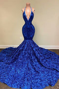 Robe de bal sirène à col en V profond et bretelles avec paillettes et motifs floraux