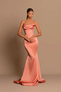 Robe de bal sans manches sirène à bretelles spaghetti longues corail de créateur