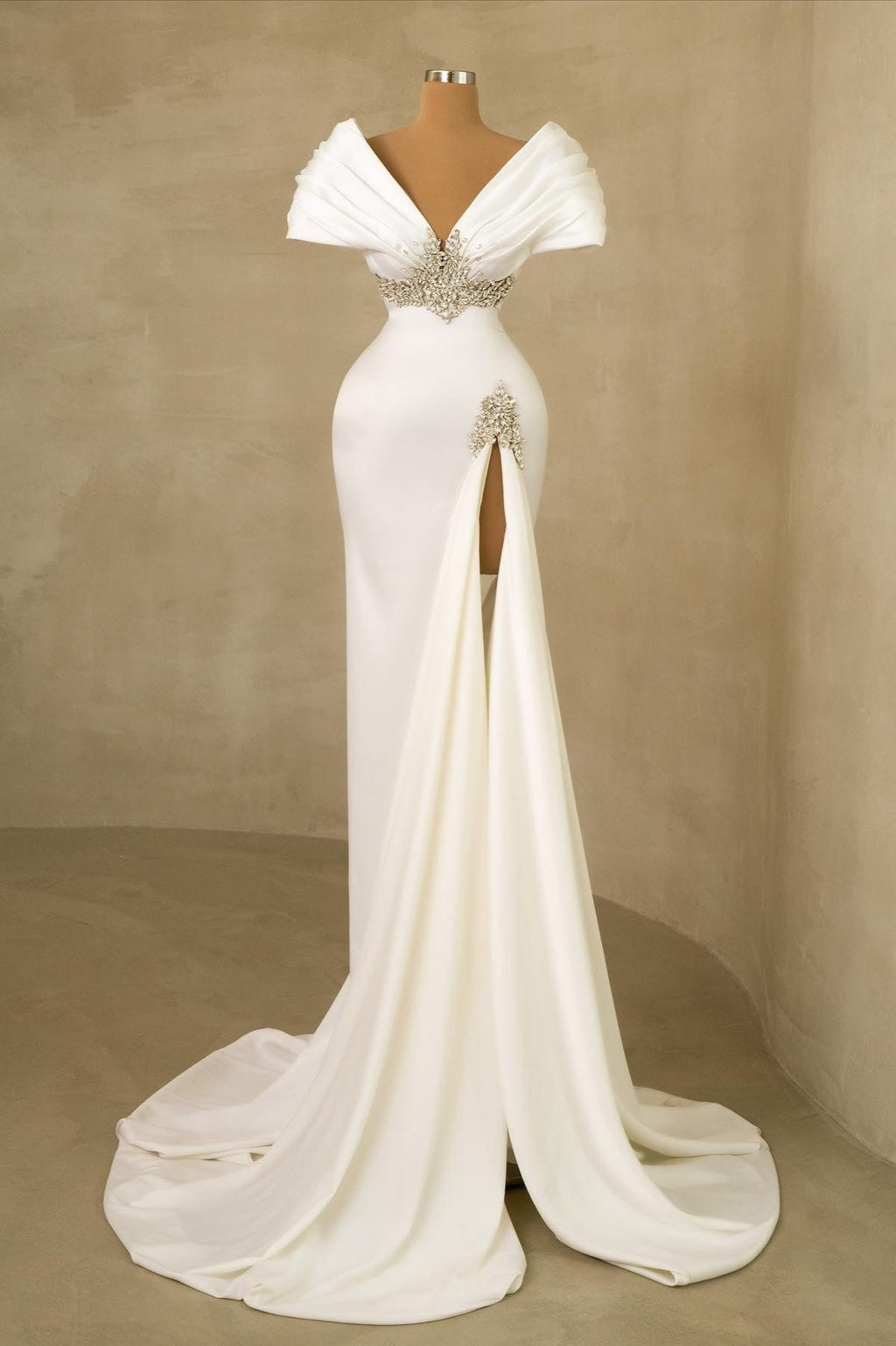 Designer Lang Weiß Meerjungfrau Off-the-shoulder Juwelen Brautkleid mit Schlitz