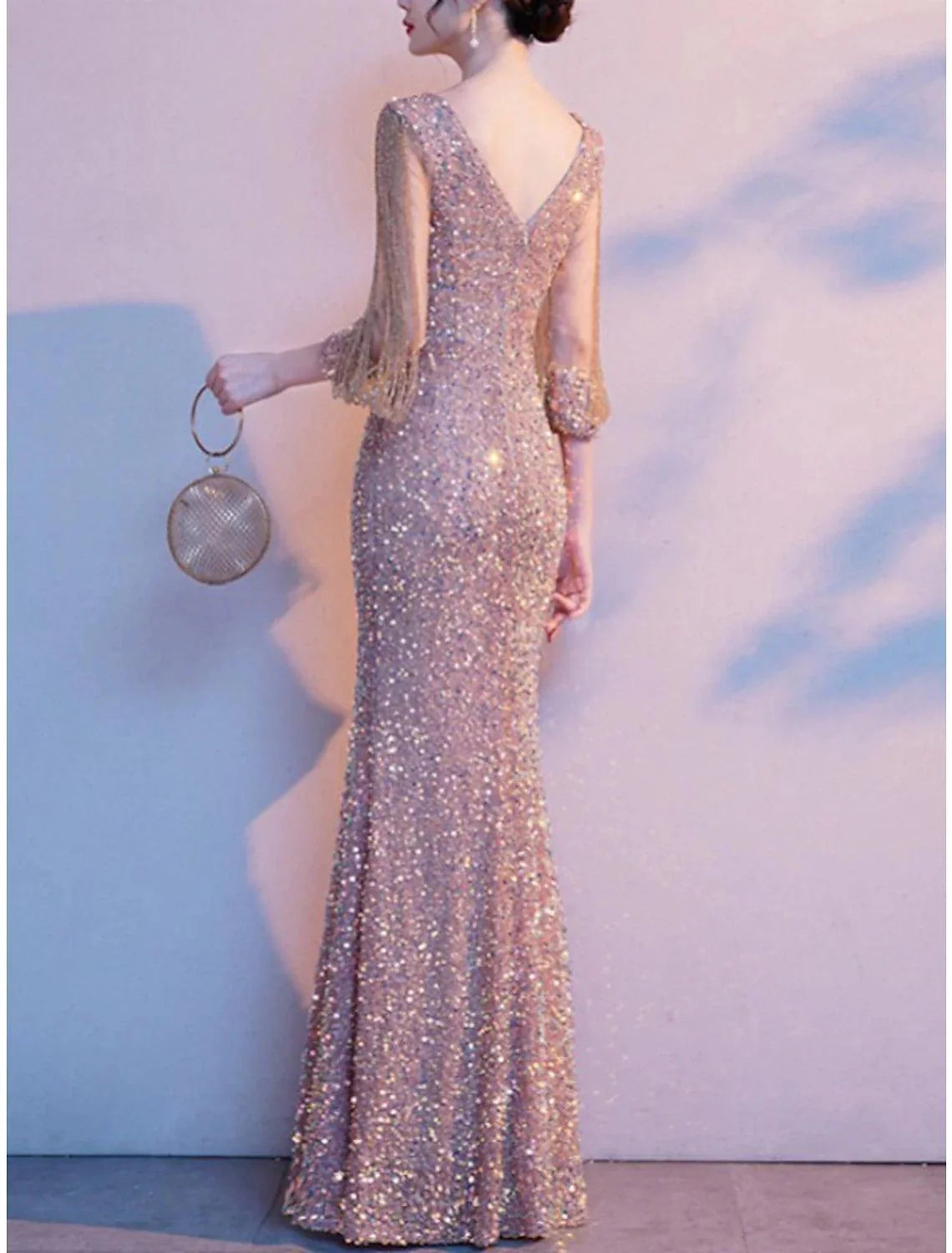 Vestido de mãe da noiva com bainha/coluna, elegante, com brilho e decote pequeno, comprimento até ao chão, lantejoulas, manga 3/4, cor sólida