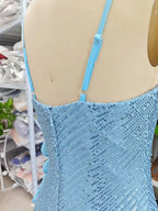Hermoso Vestido de Cóctel y Homecoming Azul con Tirantes al Cuello, Lentejuelas, Chifón y Volantes Modelo Y8251