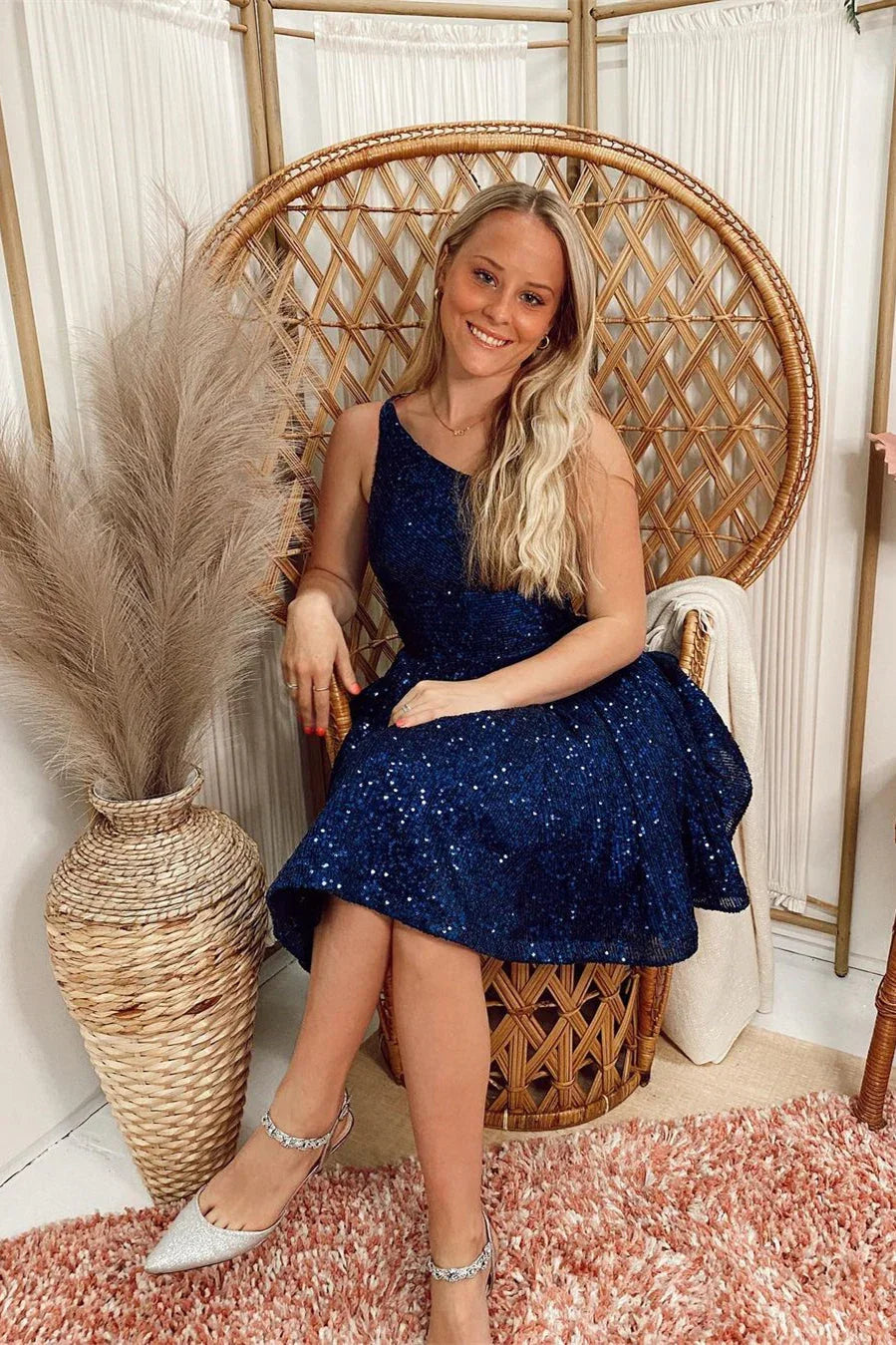 Elegantes A-Linien-Blau-Ein-Schulter-Ärmelloses Kurzes Homecoming-Kleid