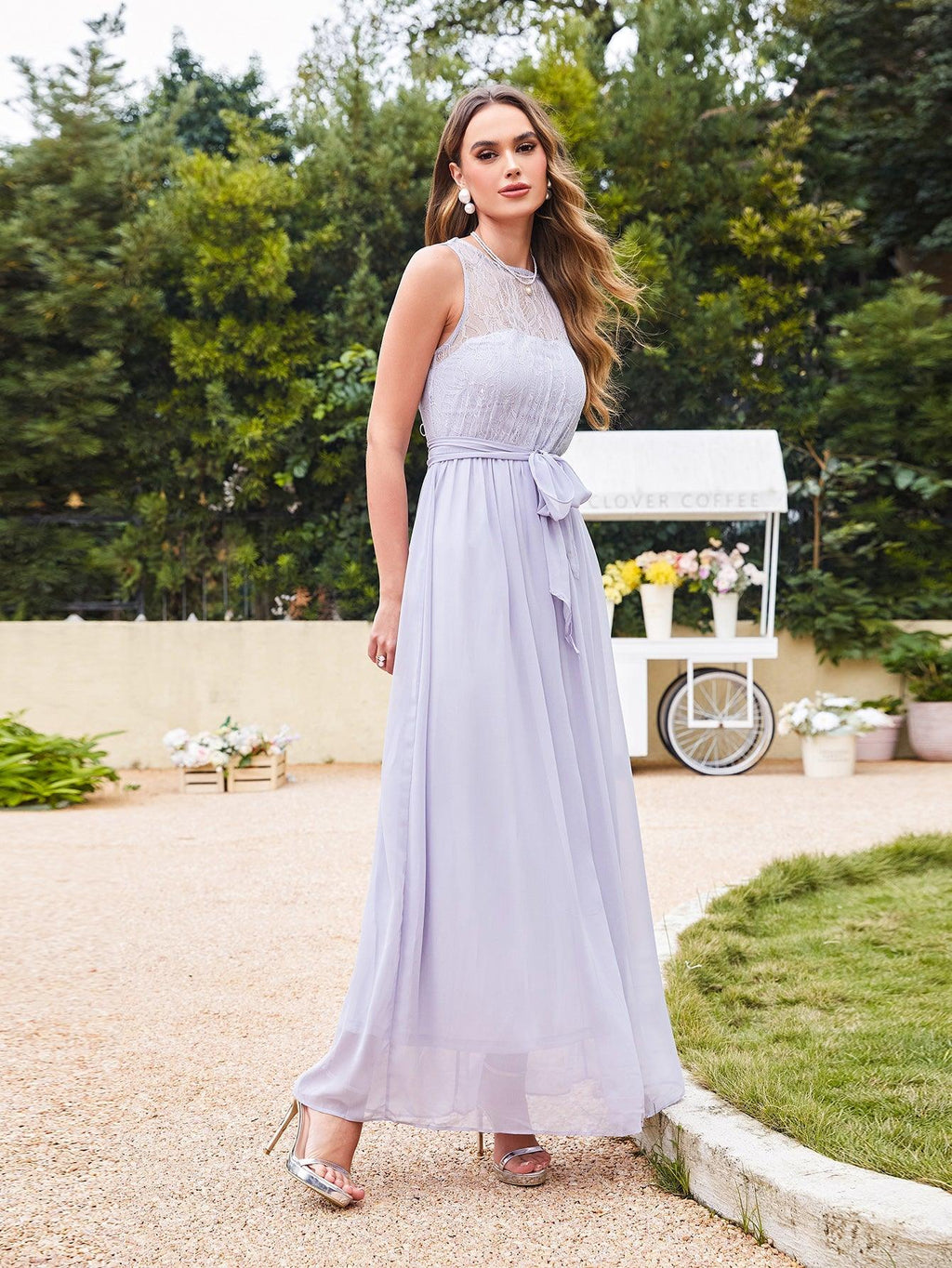 Elegant A-Line Scoop Sleeveless Chiffon Bridesmaid Dresses