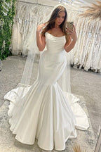 Elegant Bodenloses Ärmelloses Meerjungfrau Satin Brautkleid mit Rüschen