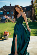 Robe de bal longue et élégante en ligne A à encolure en V en satin sans manches avec fente