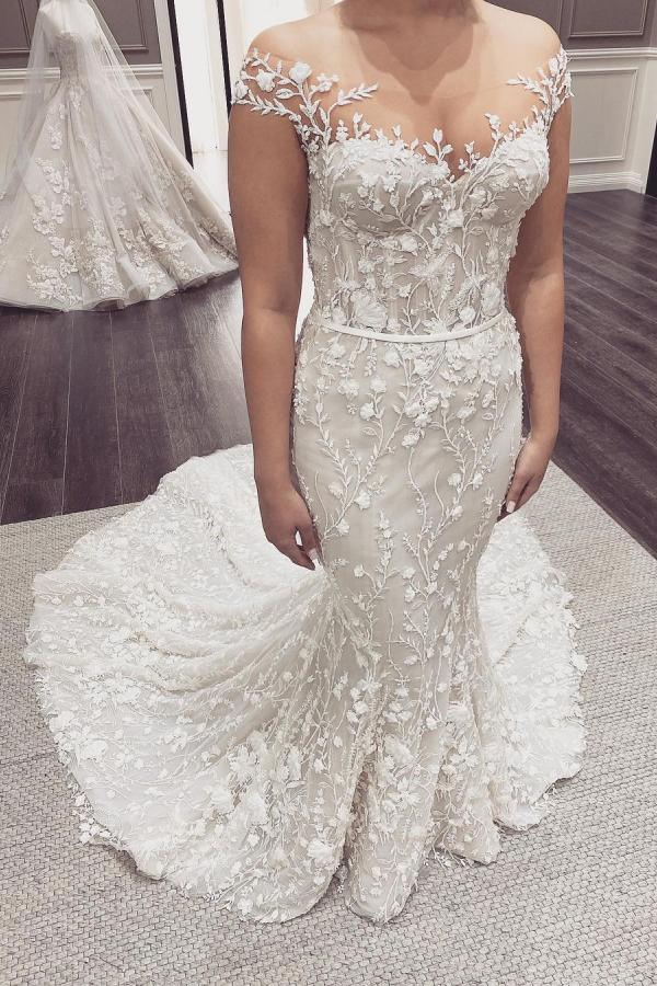 Elegantes langes rückenfreies Meerjungfrau-Brautkleid mit Trägerkleid-Ausschnitt, Applikationen und Spitze