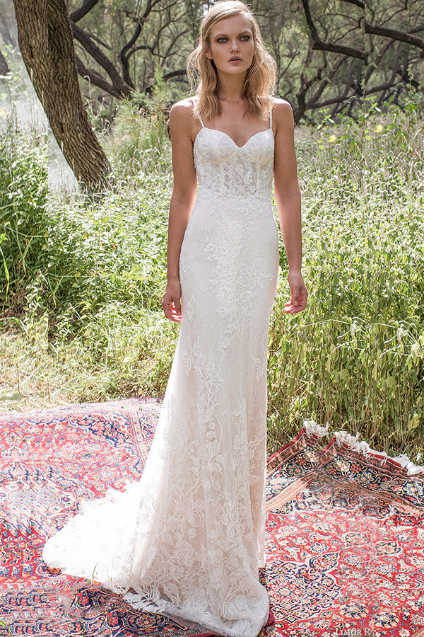 Elegantes langes rückenfreies Meerjungfrau-Brautkleid mit Träger und Spitze