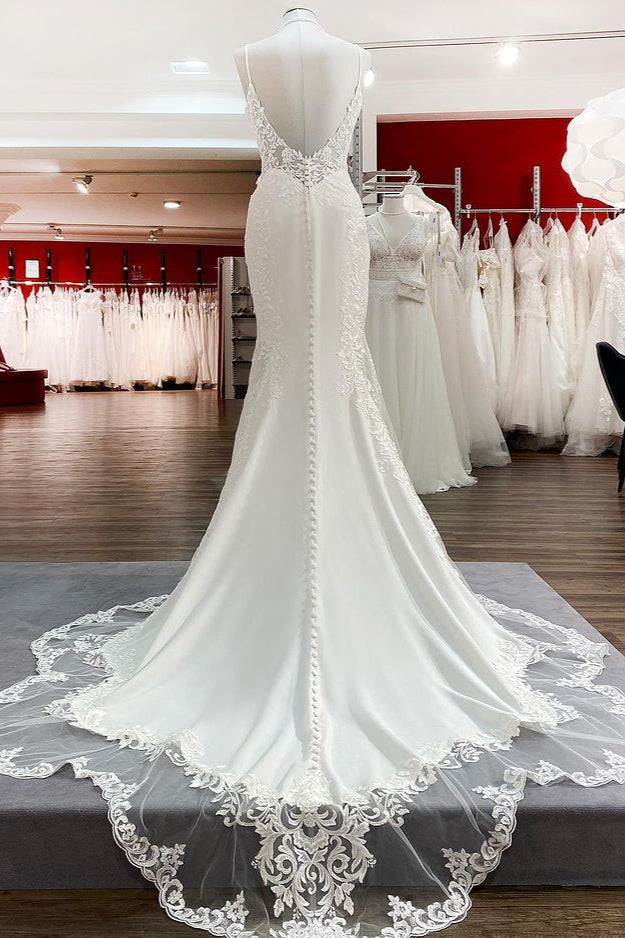 Robe de mariée élégante longue sirène à bretelles spaghetti en dentelle et satin avec dos ouvert
