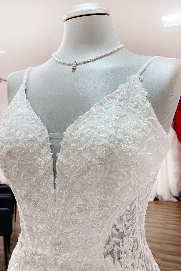 Robe de mariée élégante longue sirène à bretelles spaghetti en dentelle et satin avec dos ouvert
