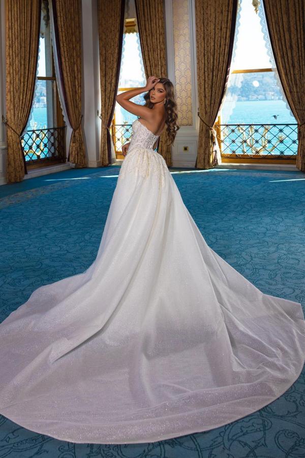 Elegantes langes Meerjungfrau-Brautkleid mit Herzausschnitt, Spitze und abnehmbarer Schleppe