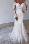 Elegante Abito da Sposa Sirena Lungo con Scollo a Cuore, Pizzo e Maniche