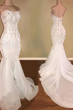 Elegante Abito da Sposa Mermaid Lungo con Scollo a Cuore e Paillettes