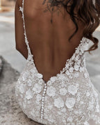 Abito da Sposa Elegante Lungo a Sirena con Scollo a V, Pizzo Floreale e Schiena Nuda
