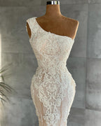 Vestido de novia sirena elegante largo de un hombro con aplicaciones de encaje