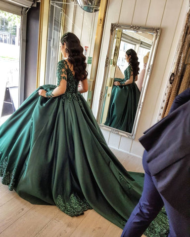 Elegant Long Sleeves Sweetheart Lace Satin Ball Gown Prom Dresses
