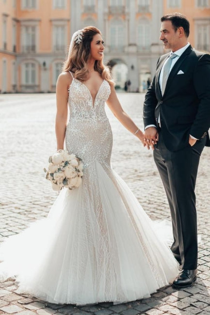 Elegantes Meerjungfrau-Trägerloses Rückenfreies Brautkleid mit Spitze