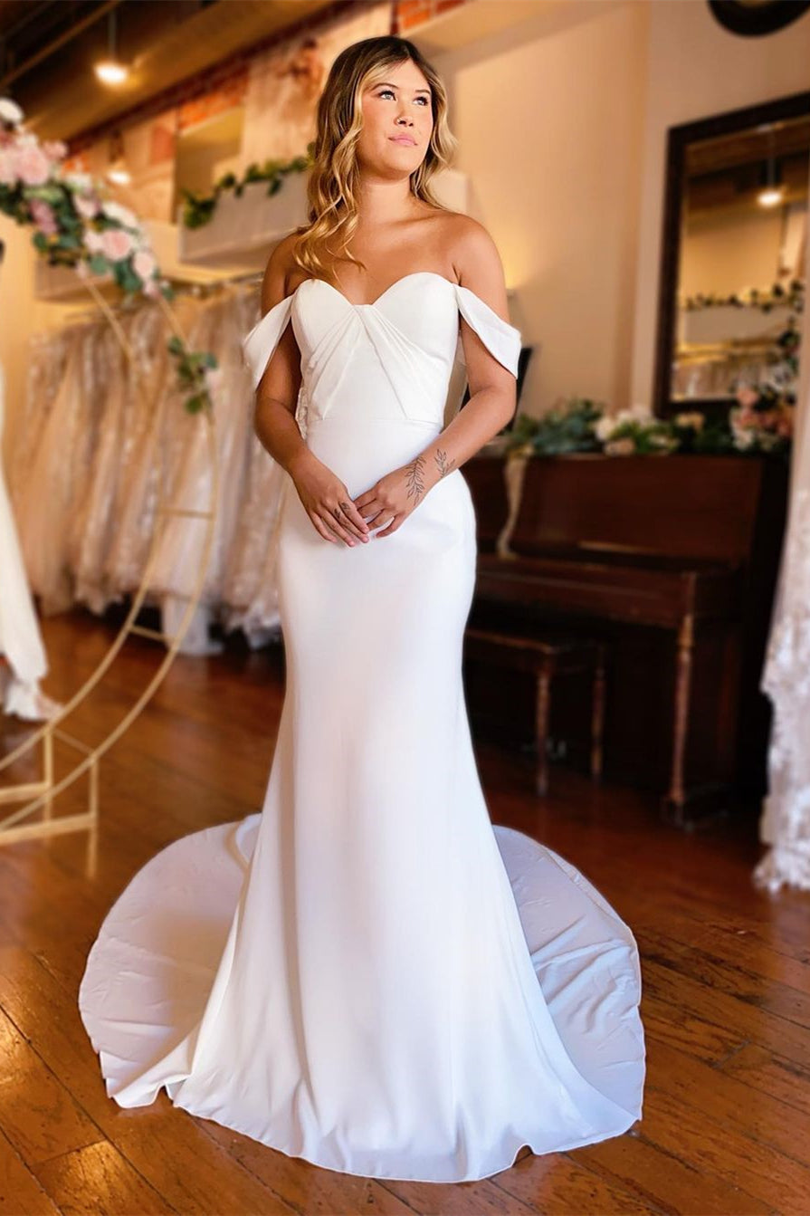 Elegantes trägerloses Meerjungfrau-Hochzeitskleid aus Satin mit offenen Schultern, rückenfrei und mit Schleppe