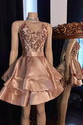 Elegantes Satin-Spaghettiträger-Trägerloses Mini-Abschlussballkleid