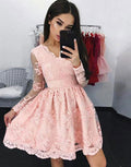 Elegantes kurzes A-Linien-Spitzen-Heimkehrkleid mit Ärmeln