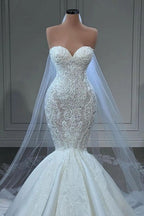 Elegant Trägerlos Ärmellos Meerjungfrau Satin Bodenlang Brautkleider mit Spitze