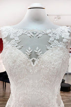 Elegant Weiß Lange Meerjungfrau Tüll Spitze Offener Rücken Brautkleider