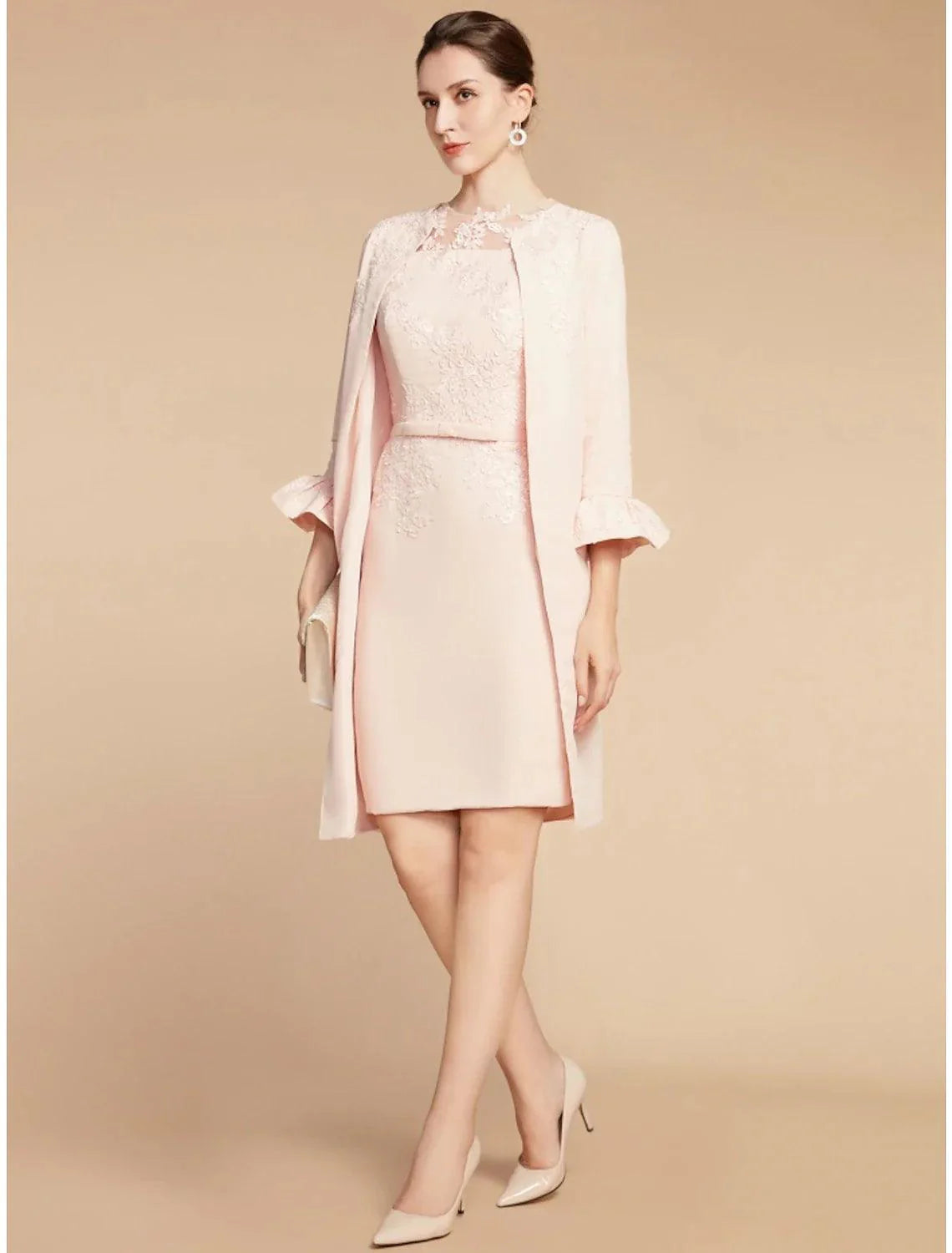 Vestido de mãe da noiva em duas peças, corte A, elegante, pequeno, decote redondo, curto/mini, renda, tecido elástico, manga 3/4, com laço(s), folhos, cor sólida