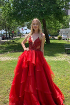 Ausgezeichnetes langes, rückenfreies rotes Ballkleid aus Organza in A-Linie mit V-Ausschnitt