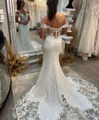 Exquisite Bodenlange Herz-Ausschnitt Ärmellos Off-The-Shoulder Meerjungfrau Spitze Brautkleid