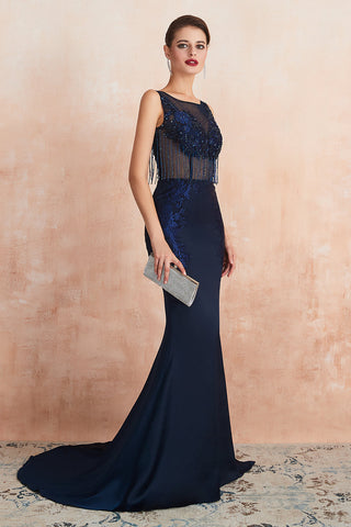 Faszinierendes langes Meerjungfrau-Abendkleid aus Satin mit Juwelen