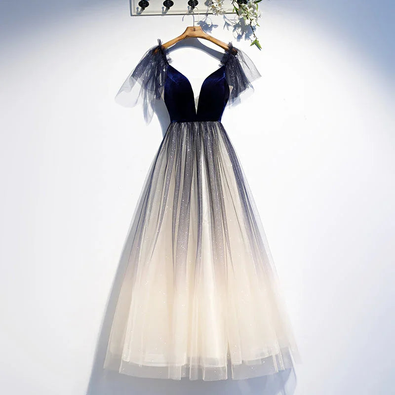 Blaues V-Ausschnitt Samttop mit Tüll kurzes Homecoming-Kleid S98