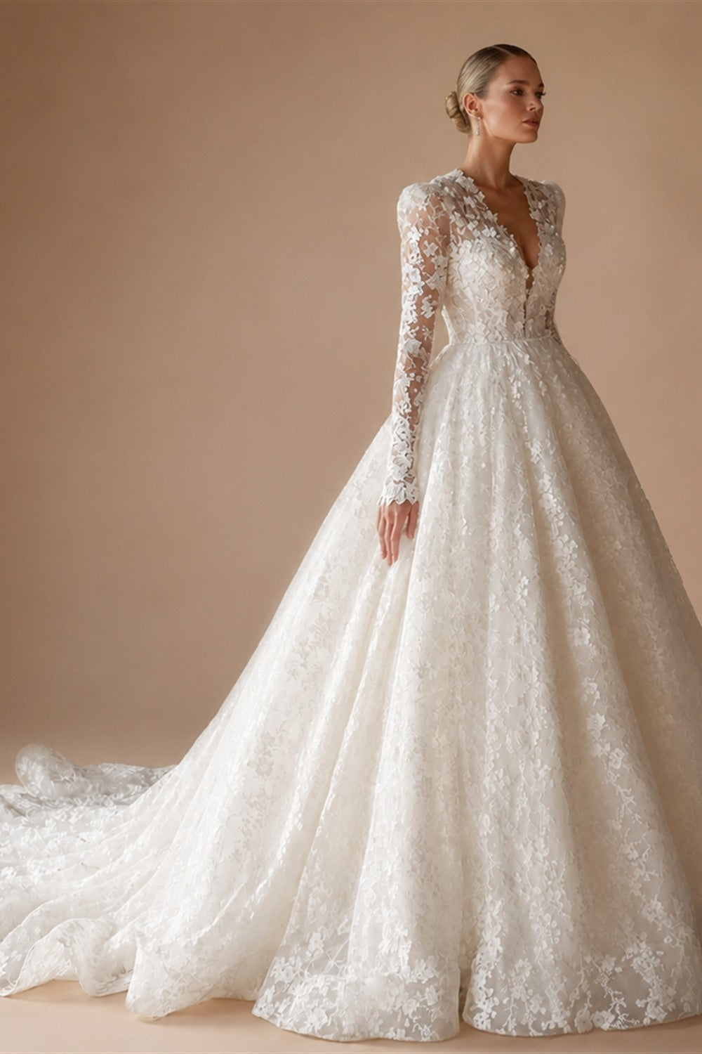 Luxury Lace Wedding Dress Vestido De Noiva Customized Long Sleeves V Neck Court Train A Line Bridal Gown Bride Dresses