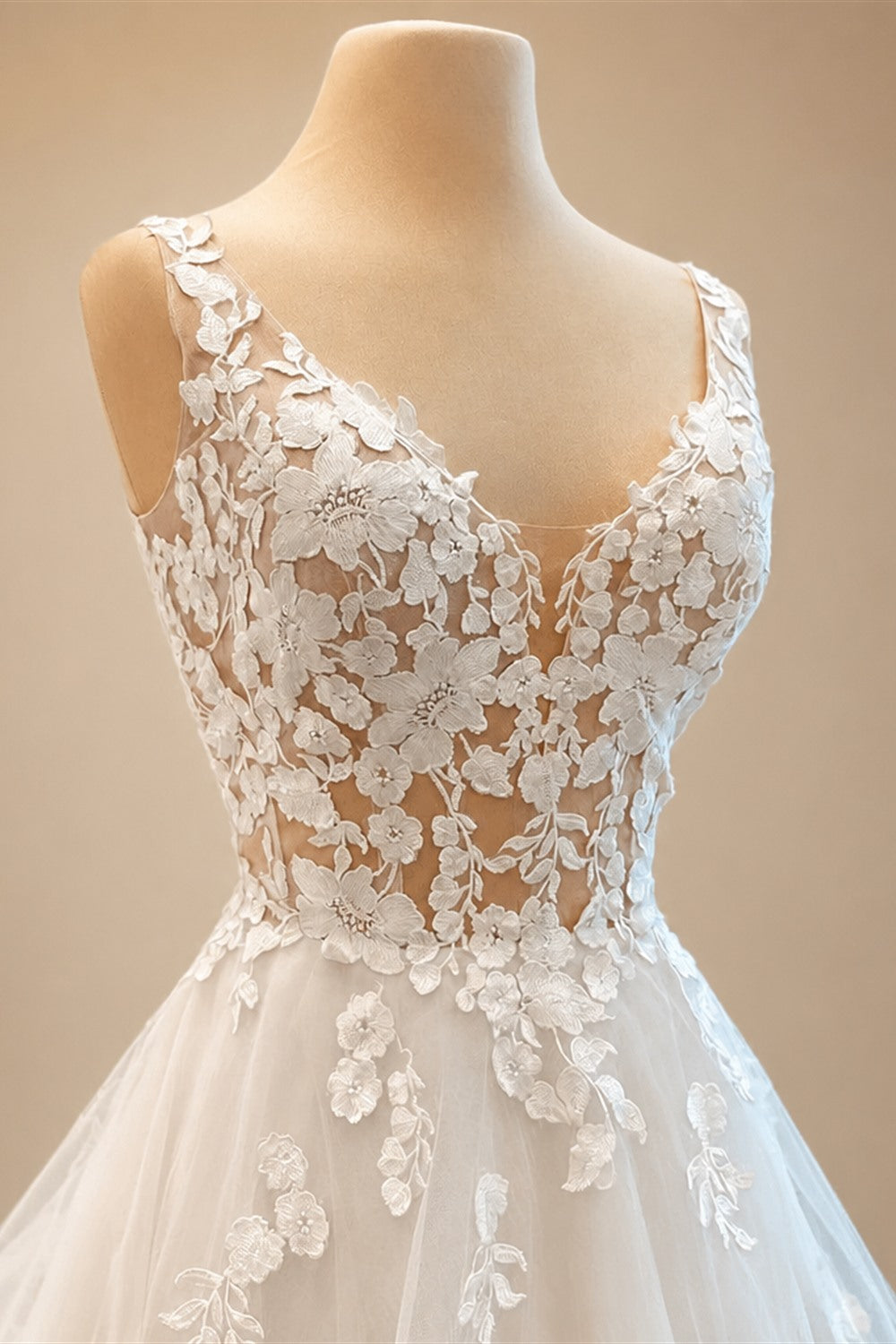 Modern V-neck Wedding Dress Bridal for Woman Tank Appliques A-line Ruched Court Train vestidos de novia de talla grande