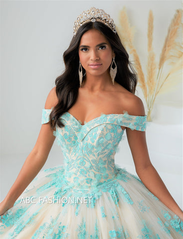 Quinceanera-Kleid mit Blumenapplikation von Fiesta Gowns 56445