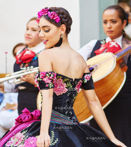Geblümtes Charro-Quittenkleid von Ragazza MV15-115