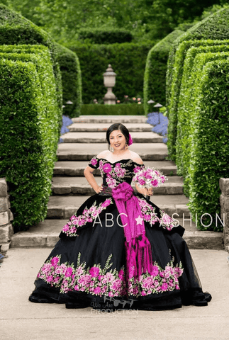 Geblümtes Charro-Quittenkleid von Ragazza MV15-115