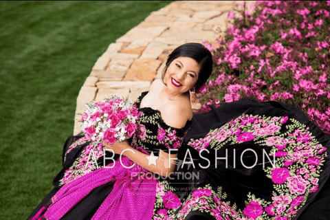 Geblümtes Charro-Quittenkleid von Ragazza MV15-115