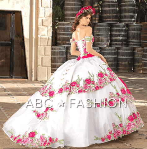 Geblümtes Charro-Quinceanera-Kleid von Ragazza MV33-133