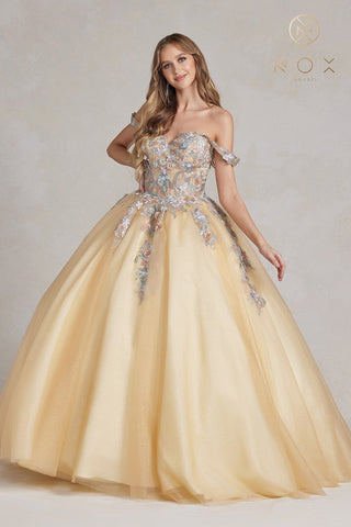Schulterfreies Ballkleid mit Blumenstickerei von Nox Anabel JU809