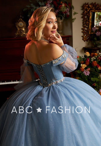 Quinceanera-Kleid mit Blumenmuster und Puffärmeln von Ragazza EV16-616