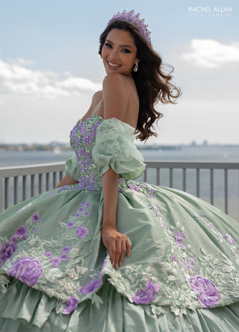 Vestido de quinceanera floral em camadas e renda, de Rachel Allan RQ5002