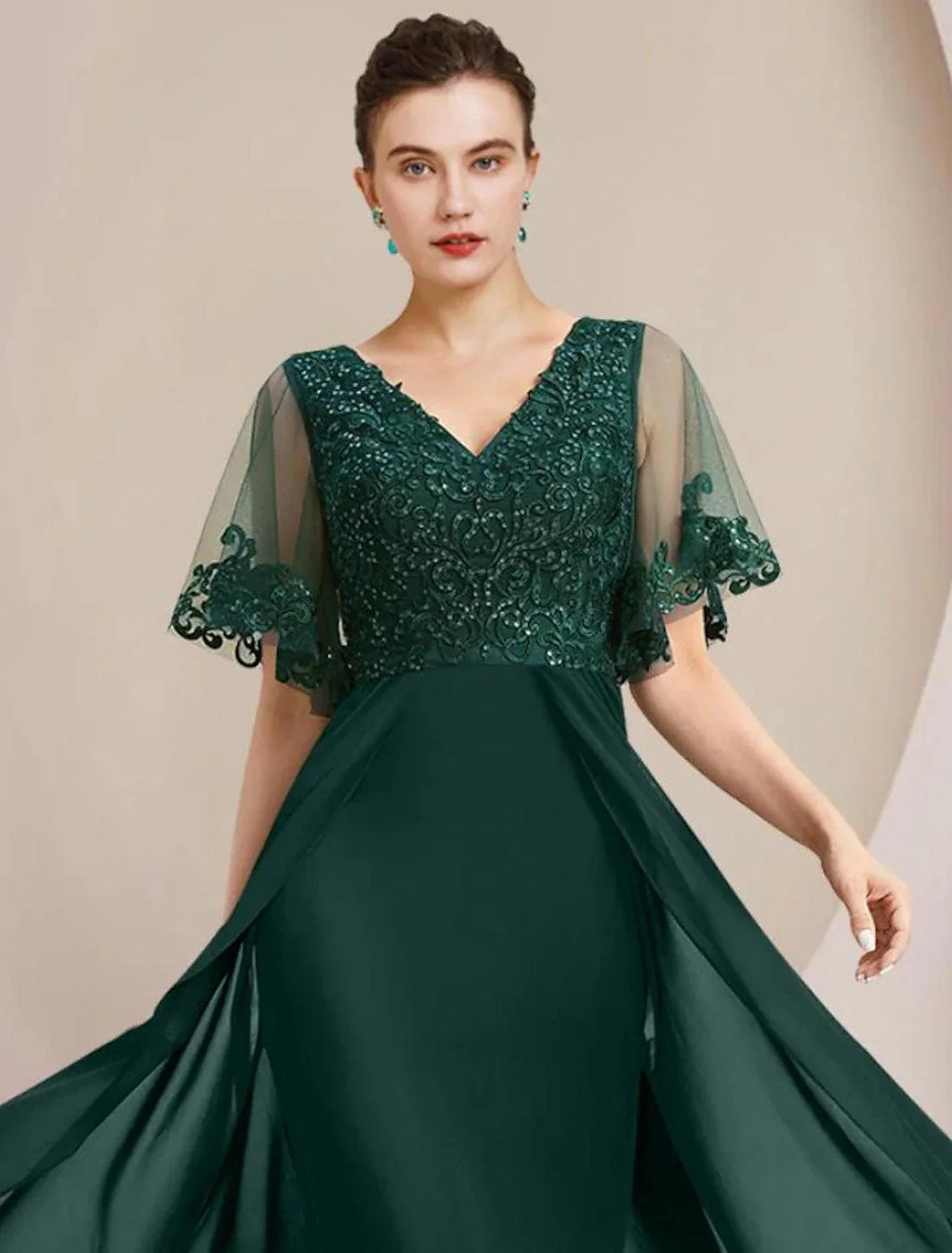 Vestido de mãe da noiva com bainha/coluna, para convidada de casamento formal, elegante, decote em V, comprimento até ao chão, chiffon, renda, tule, manga curta com aplicações de lantejoulas