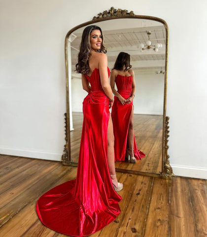 Fuchsia Mermaid Long Strapless Sleeveless Appliques Lace Prom Dress with Slit
