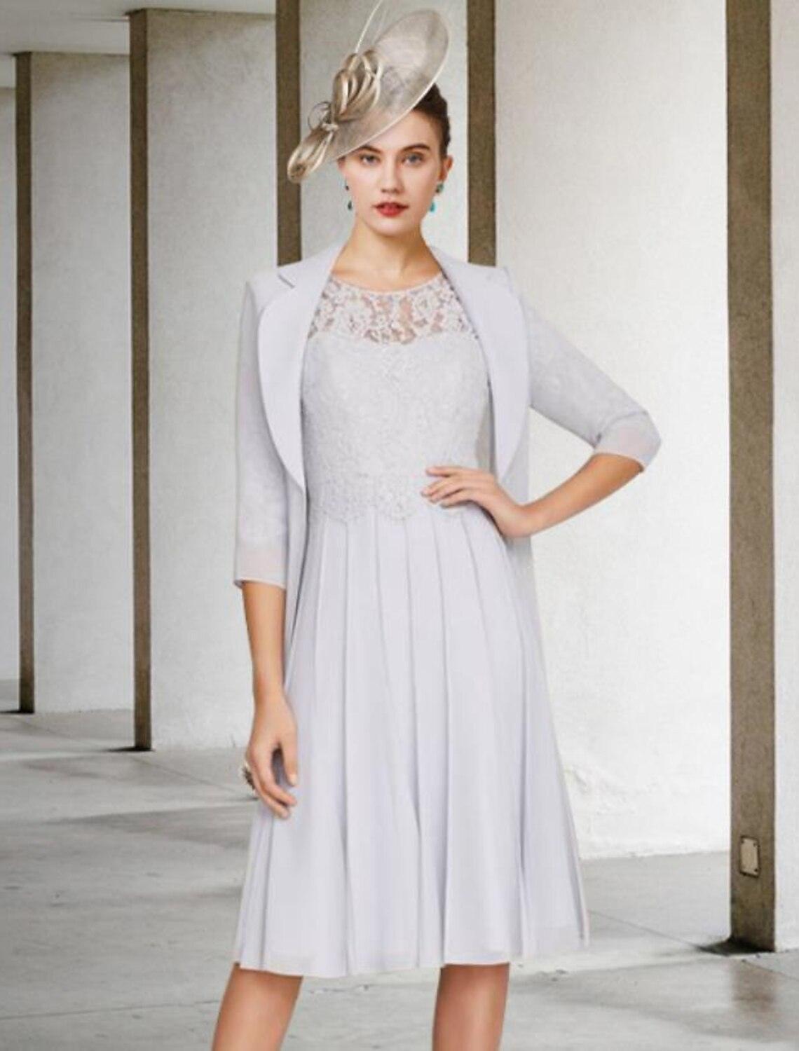 Vestido de mãe da noiva em duas peças, corte A, elegante, decote em V, comprimento até ao joelho, cetim, renda, manga curta, com pregas