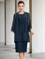 Vestido de mãe da noiva de duas peças, estilo coluna, plus size, elegante, decote em joia, comprimento até ao joelho, chiffon, renda, sem mangas, com aplicações de missangas, outono