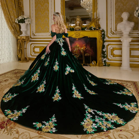Ballkleid mit Herzausschnitt und Rüschen von Elizabeth K GL3637