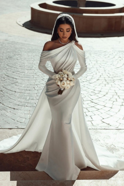 Glamouröses Meerjungfrauen-Brautkleid aus Satin mit Ein-Schulter-Träger, langen Ärmeln und Rüschen