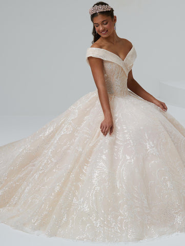 Glitzerndes schulterfreies Quinceanera-Kleid von House of Wu 26957